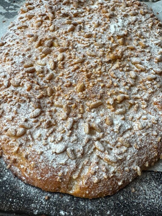 TRADITIONAL PINE NUT AND ALMOND CAKE